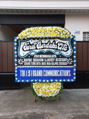 Papan Bunga Duka di Bulu